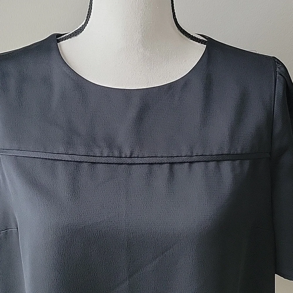 J. Crew 365 Hammered Black‎ Satin Short Sleeve Women Size 8